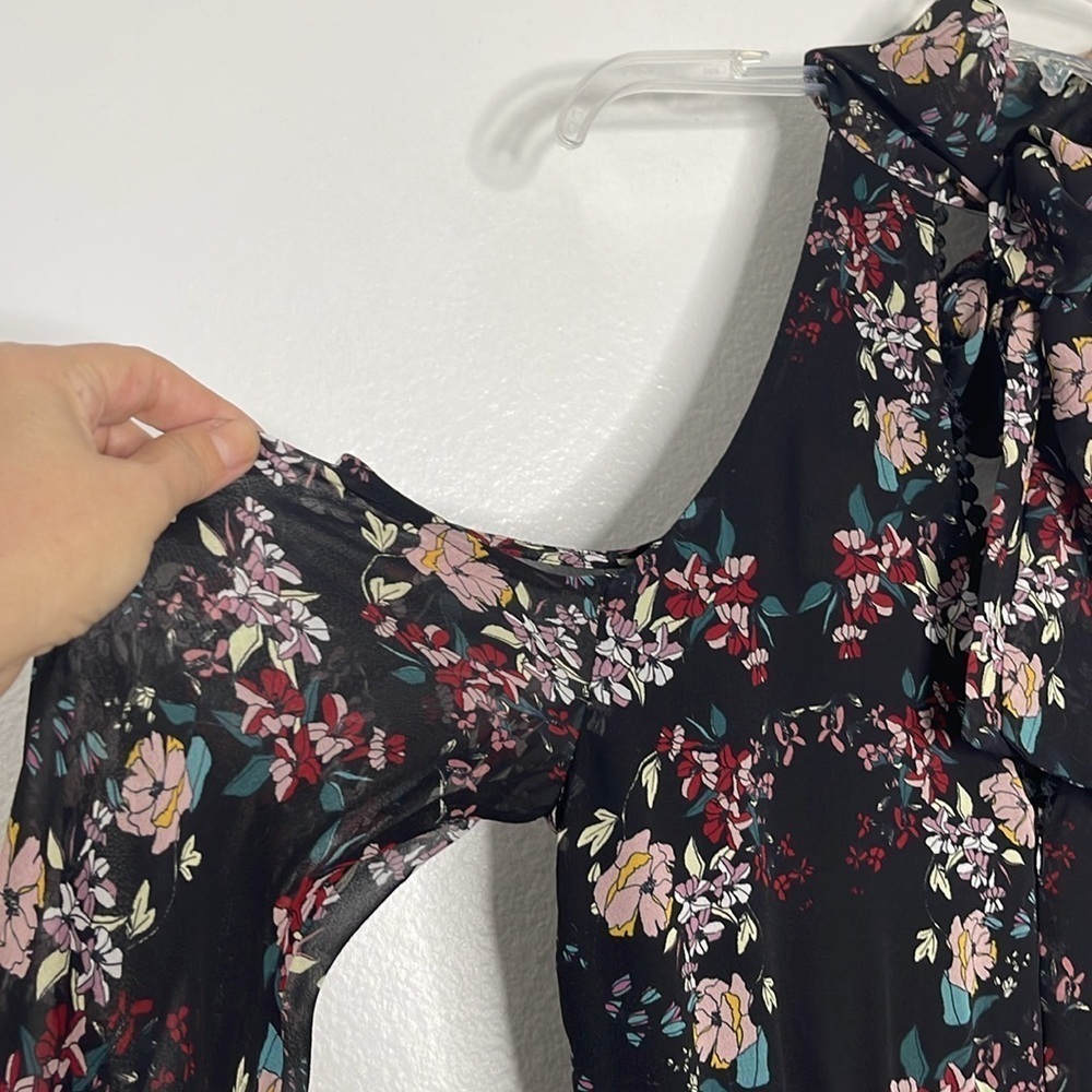 Nicholas Black Floral Print Silk Cold-Shoulder Bell Sleeve Midi Dress Size 8 - Picture 8 of 14